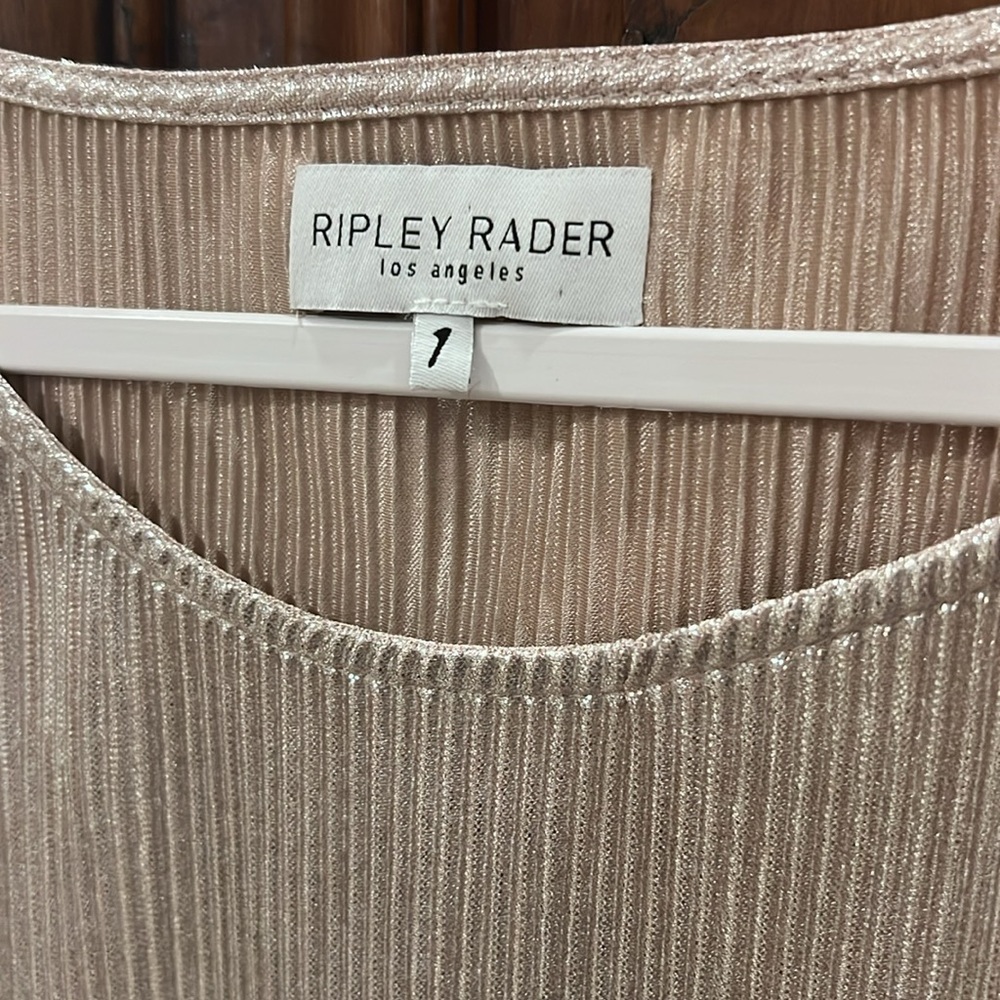 Ripley Rader RARE metallic silver top - Picture 2 of 6
